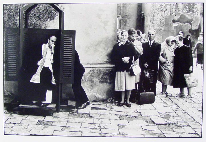 Erwitt---06-confessional.jpg