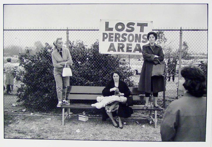 Erwitt---12-lost-persons.jpg