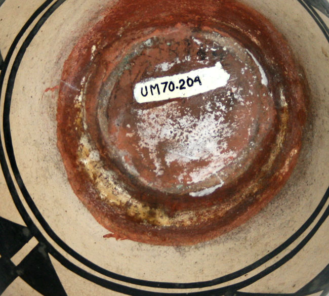 UM1970-204topview.jpg