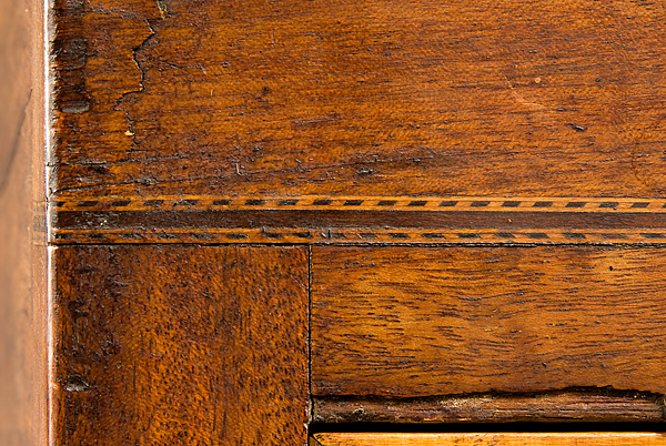 1998-31_desk-open.jpg