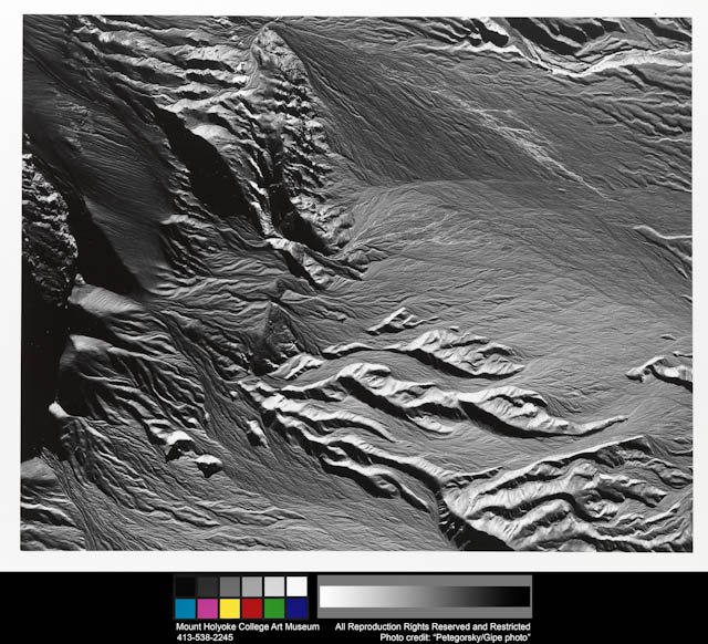 mh_2000_8_2_v1.jpg