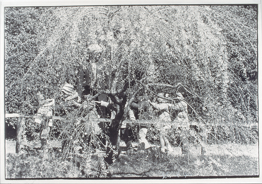1977_37_1.jpg