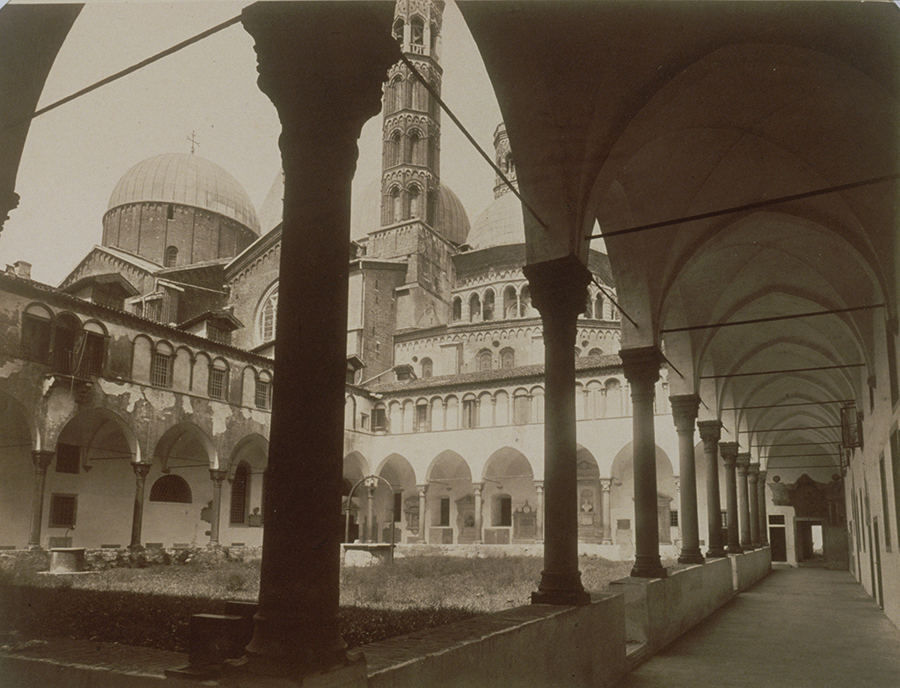 1982_38_38.jpg