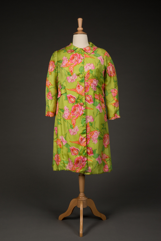 2019-30-6_coat-frontf.jpg