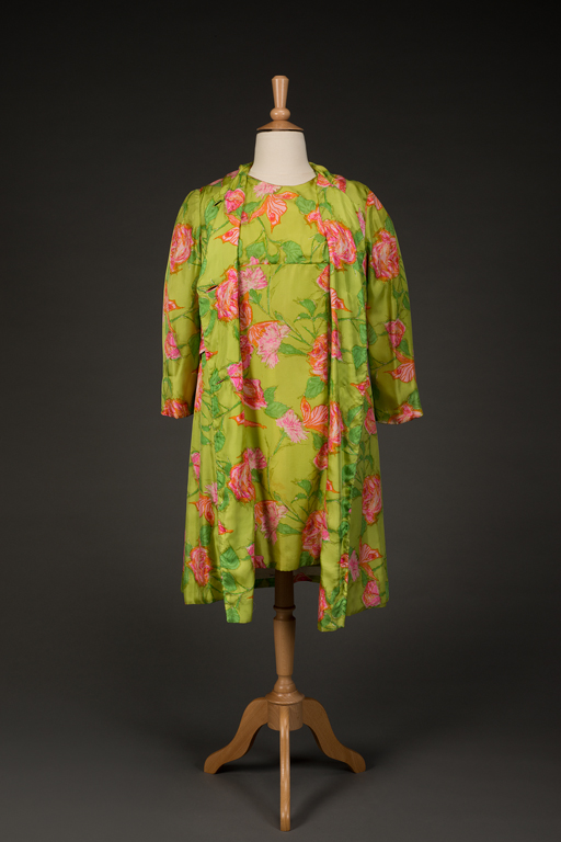 2019-30-6_coat-frontf.jpg