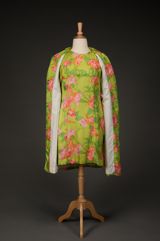 2019-30-6_coat-frontf.jpg