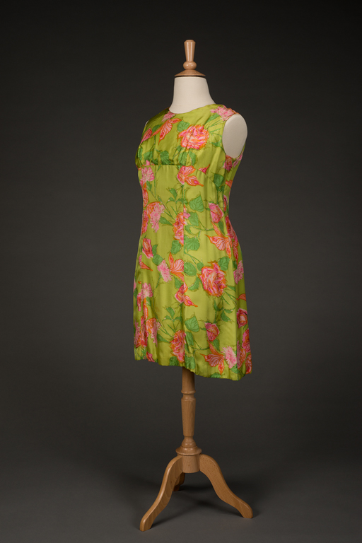 2019-30-6_coat-frontf.jpg