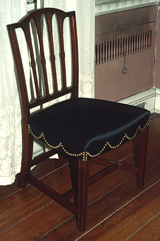 1984-1F.jpg