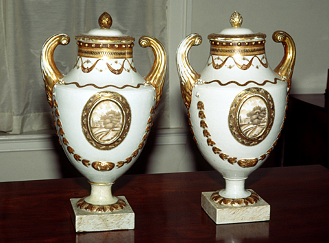 1984-57+58F.jpg