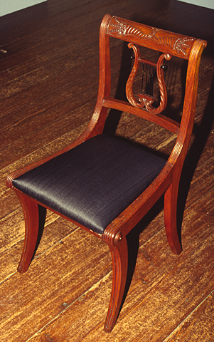 1985-14At.jpg