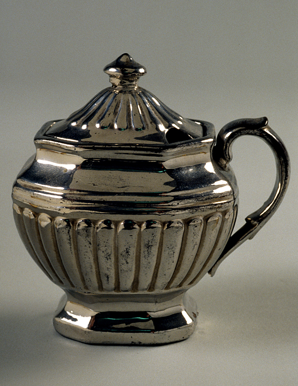 1990-216F.jpg