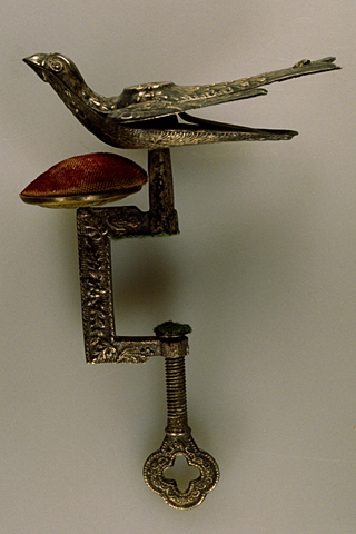 1990-32t.jpg