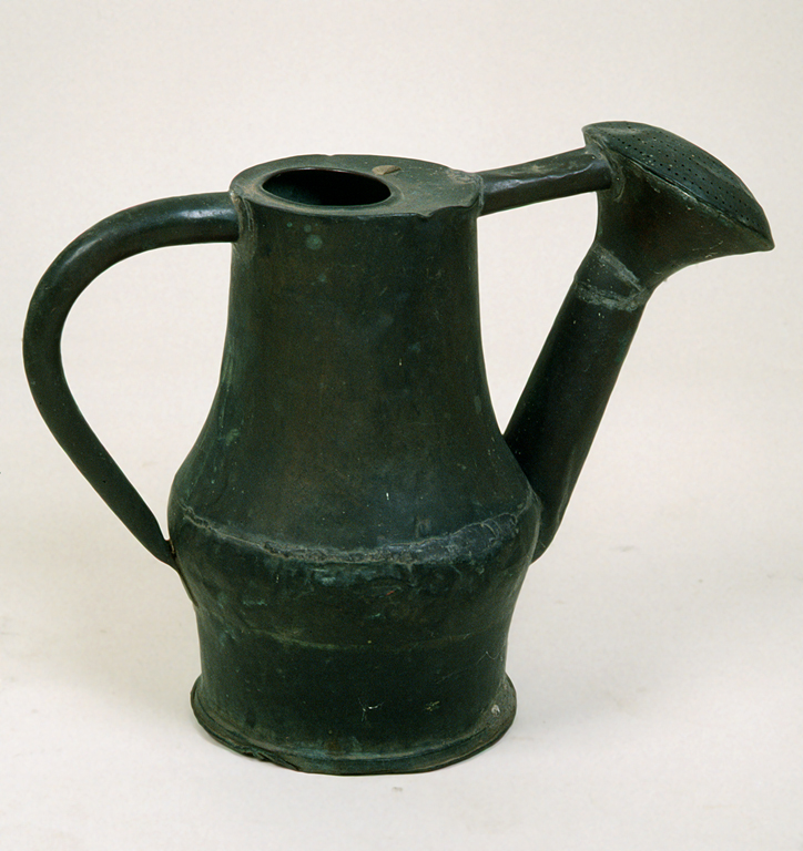 1993-813F.jpg