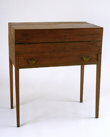 1998-31_desk-open.jpg